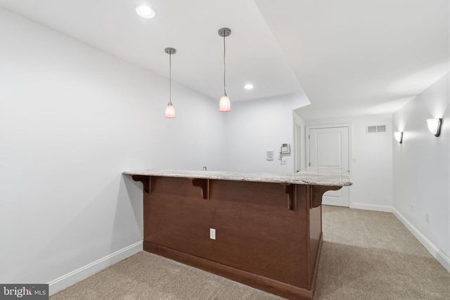 6622 LINCOLN DR, Philadelphia, PA 19119