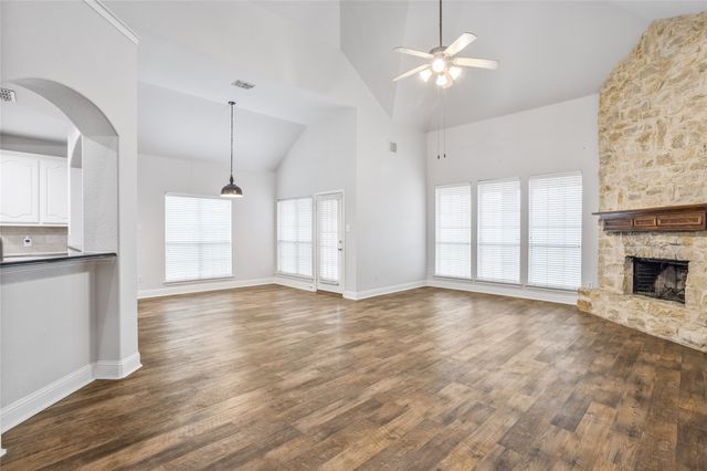 1640 Fence Post Drive, Fort Worth, TX 76052