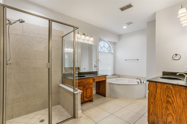 1640 Fence Post Drive, Fort Worth, TX 76052