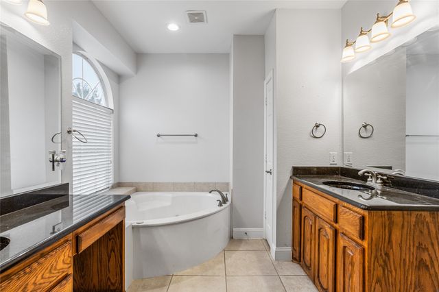 1640 Fence Post Drive, Fort Worth, TX 76052