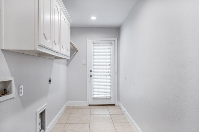 1640 Fence Post Drive, Fort Worth, TX 76052