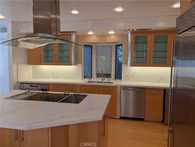 1451 3rd Street, Manhattan Beach, CA 90266