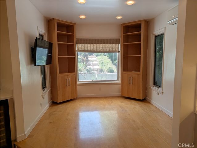 1451 3rd Street, Manhattan Beach, CA 90266