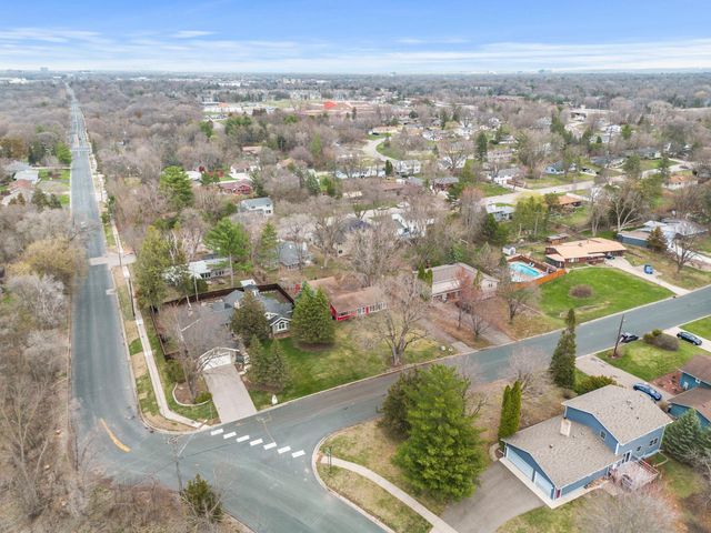 1400 Bliss Lane, Bloomington, MN 55431