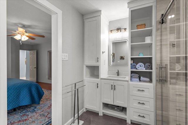 1512 Dillon Lake BND, Leander, TX 78641