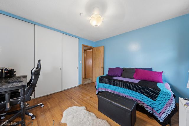 8238 Oakland Avenue S, Bloomington, MN 55420