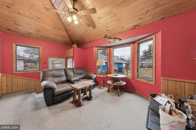 8238 Oakland Avenue S, Bloomington, MN 55420