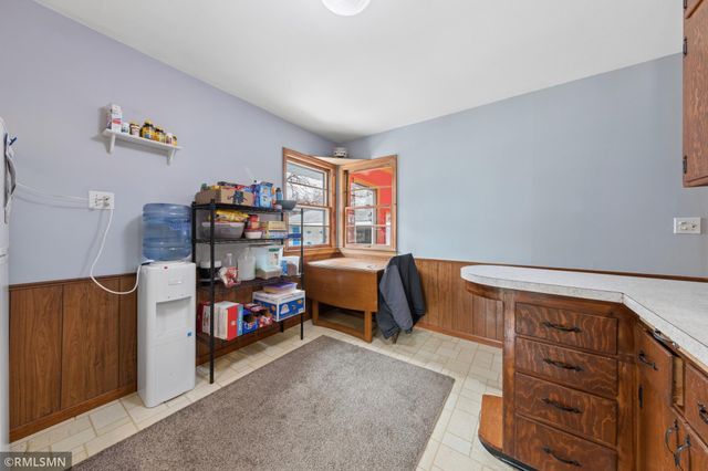 8238 Oakland Avenue S, Bloomington, MN 55420