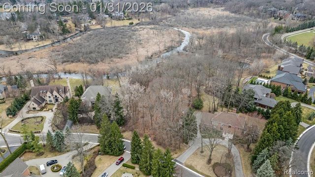 3026 Heron French Provincial, Bloomfield Hills, MI 48302