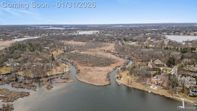 3026 Heron French Provincial, Bloomfield Hills, MI 48302