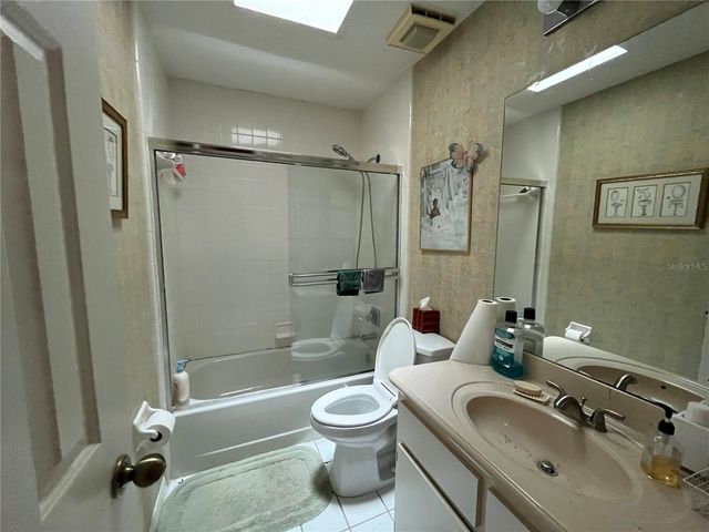 8266 AMBROSE COVE WAY, Orlando, FL 32819