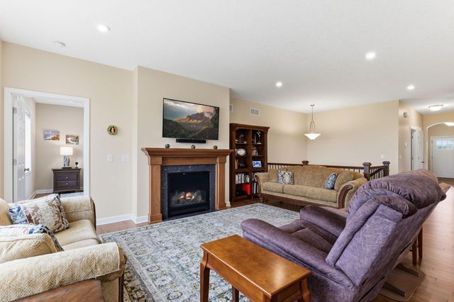 9937 8th Street N, Lake Elmo, MN 55042