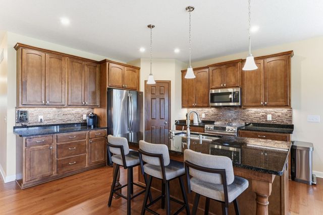 9937 8th Street N, Lake Elmo, MN 55042