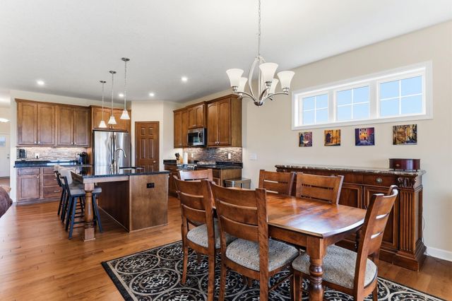 9937 8th Street N, Lake Elmo, MN 55042