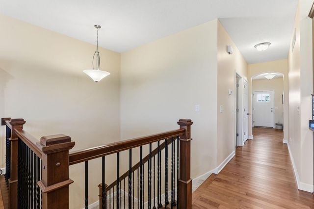 9937 8th Street N, Lake Elmo, MN 55042