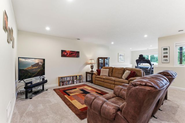 9937 8th Street N, Lake Elmo, MN 55042