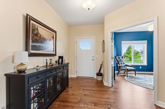 9937 8th Street N, Lake Elmo, MN 55042