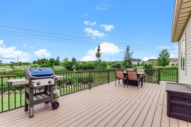 9937 8th Street N, Lake Elmo, MN 55042