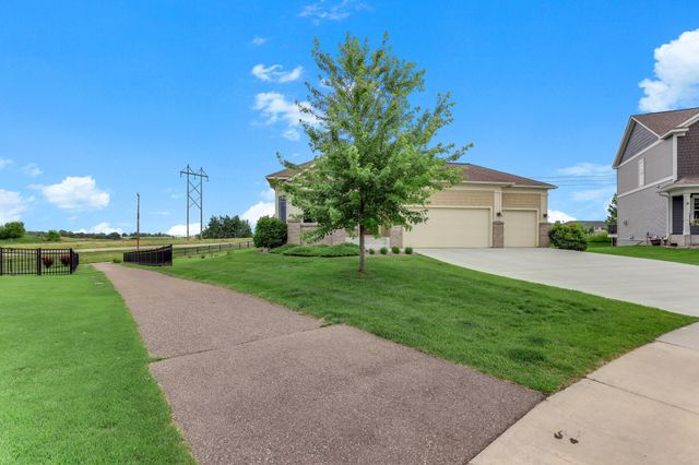 9937 8th Street N, Lake Elmo, MN 55042