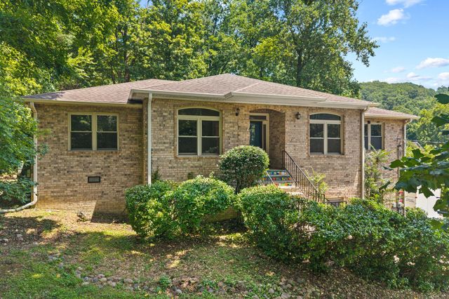 8008 Quail Creek Rd, Nashville, TN 37221