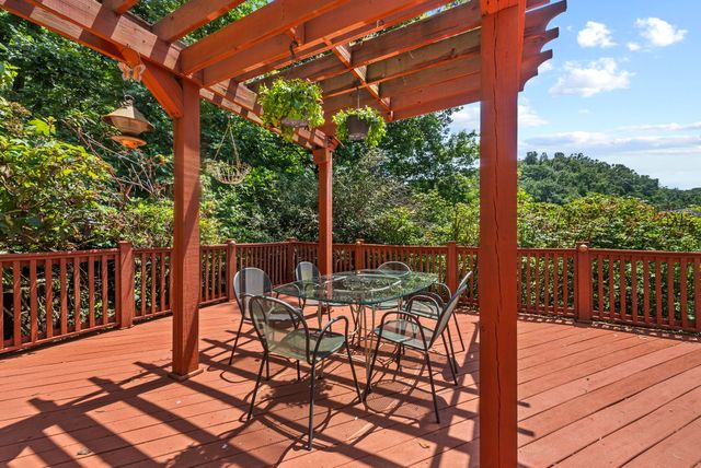 8008 Quail Creek Rd, Nashville, TN 37221