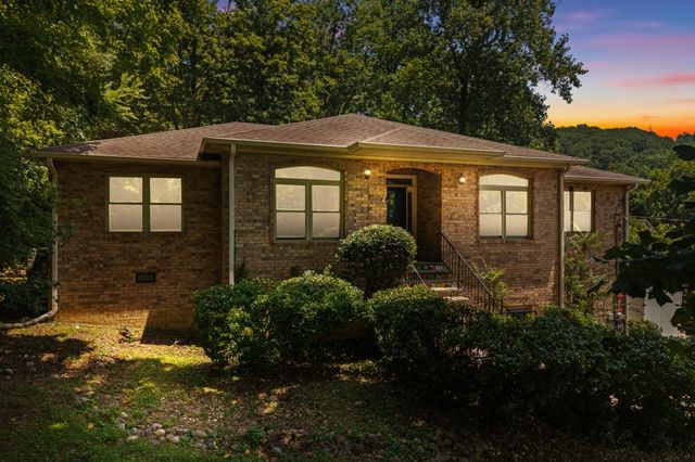 8008 Quail Creek Rd, Nashville, TN 37221