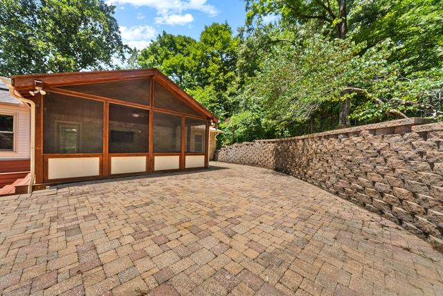 8008 Quail Creek Rd, Nashville, TN 37221