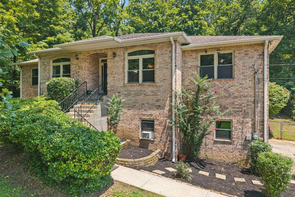 8008 Quail Creek Rd, Nashville, TN 37221