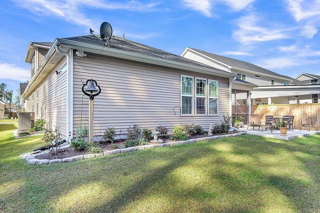 562 Dunswell Drive, Summerville, SC 29486
