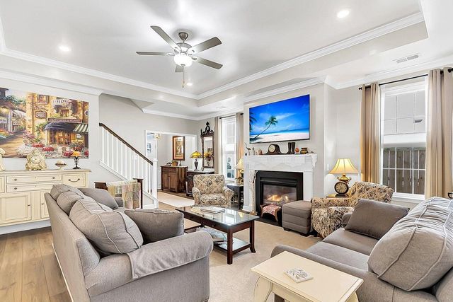 562 Dunswell Drive, Summerville, SC 29486