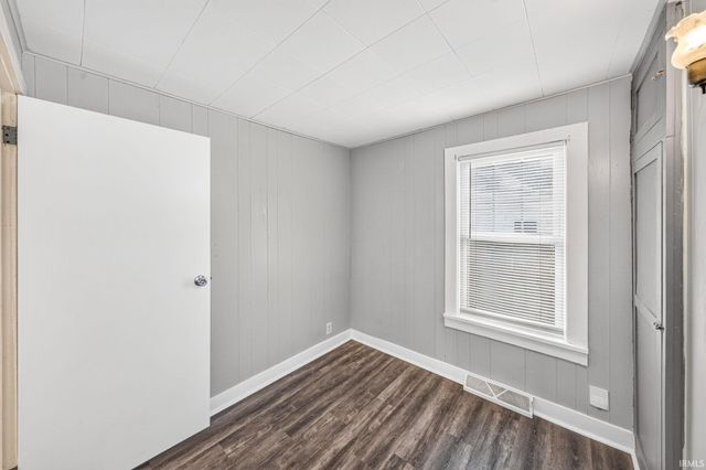 1406 Milburn Boulevard, Mishawaka, IN 46544