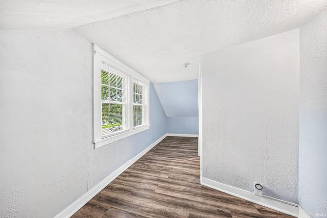 1406 Milburn Boulevard, Mishawaka, IN 46544