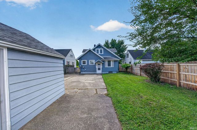 1406 Milburn Boulevard, Mishawaka, IN 46544