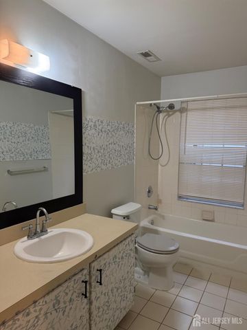 1005 Stony Brook Way, North Brunswick, NJ 08902