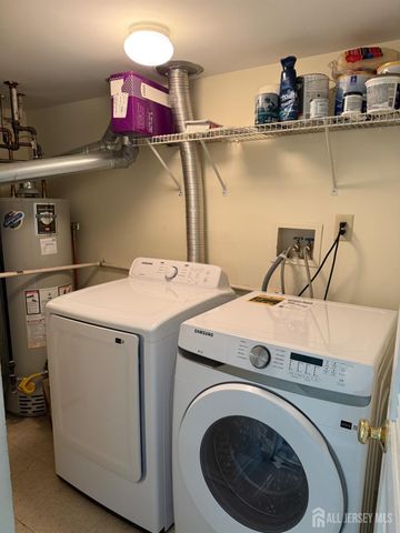 1005 Stony Brook Way, North Brunswick, NJ 08902