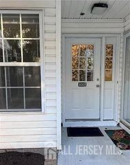 1005 Stony Brook Way, North Brunswick, NJ 08902