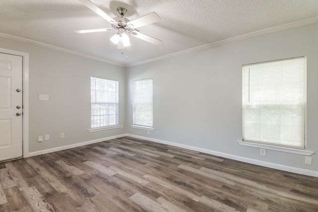 2536 Kool Avenue, Dallas, TX 75241