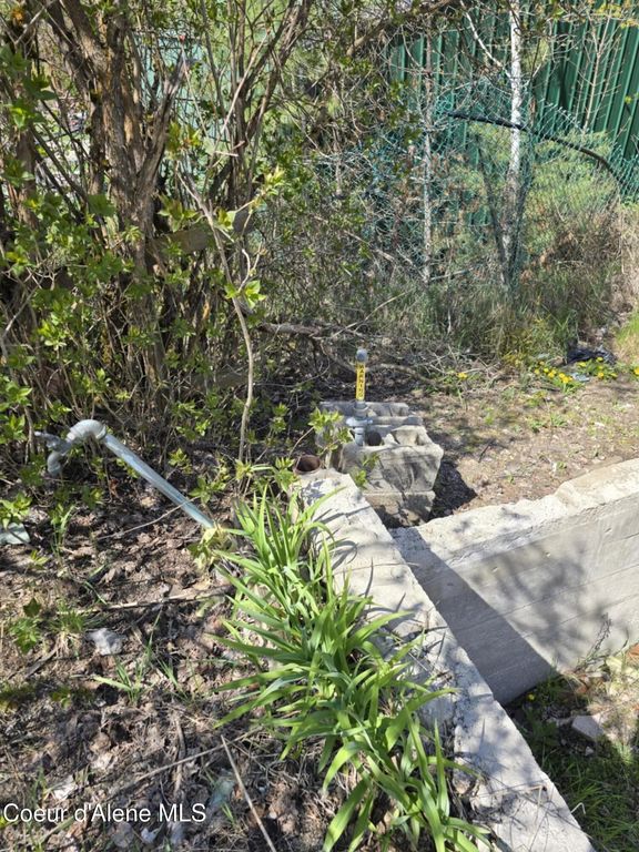 821 Lower Page Rd, Smelterville, ID 83868 photo 3