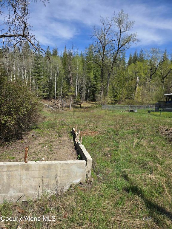 821 Lower Page Rd, Smelterville, ID 83868 photo 5