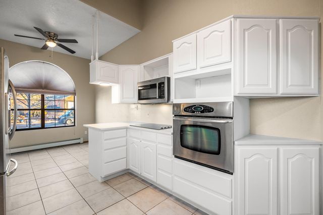 10359 Rio Los Pinos Drive NW, Albuquerque, NM 87114