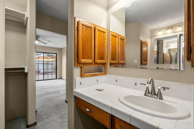 10359 Rio Los Pinos Drive NW, Albuquerque, NM 87114