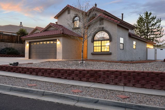 10359 Rio Los Pinos Drive NW, Albuquerque, NM 87114