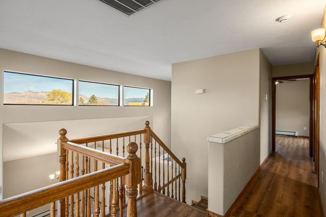 10359 Rio Los Pinos Drive NW, Albuquerque, NM 87114