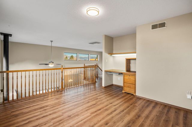 10359 Rio Los Pinos Drive NW, Albuquerque, NM 87114