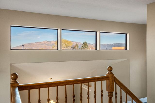 10359 Rio Los Pinos Drive NW, Albuquerque, NM 87114