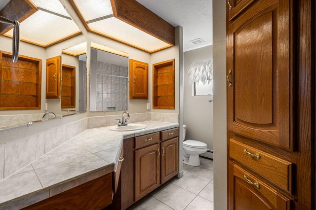 10359 Rio Los Pinos Drive NW, Albuquerque, NM 87114