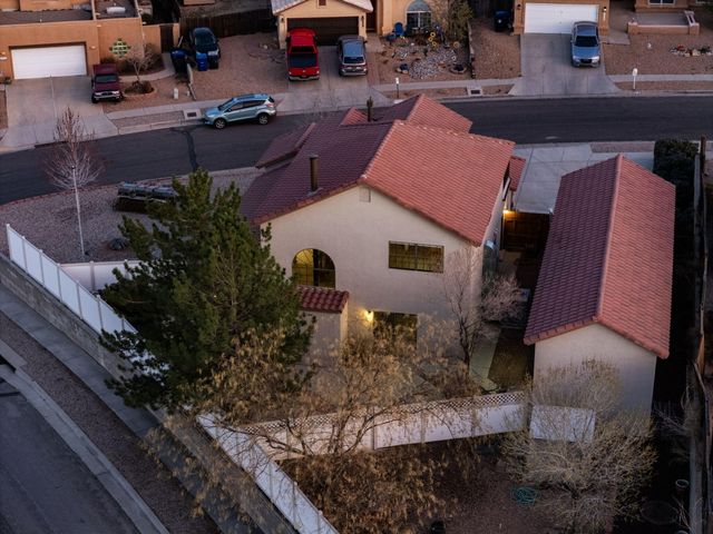10359 Rio Los Pinos Drive NW, Albuquerque, NM 87114