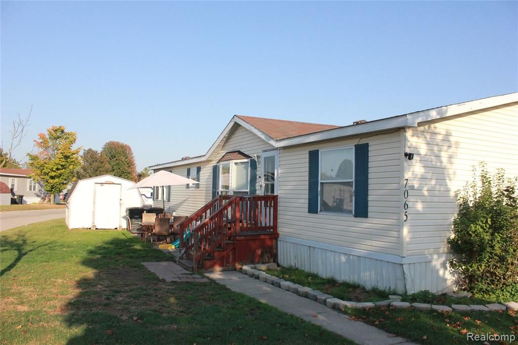 7065 El Paso Boulevard, Romulus, MI 48174