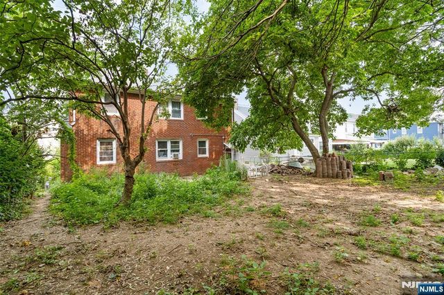 794 Stuyvesant Avenue, Irvington, NJ 07111