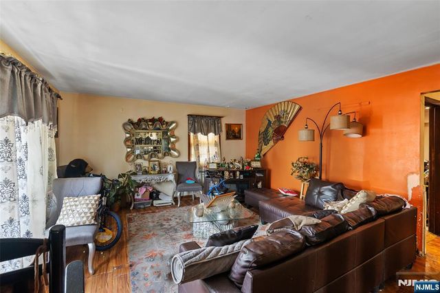 794 Stuyvesant Avenue, Irvington, NJ 07111